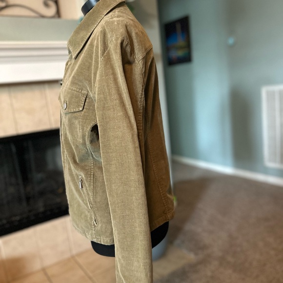Talbots Green Cordoroy Jacket with Collared Neckline. Size L. NWOTGS. - Picture 4 of 6